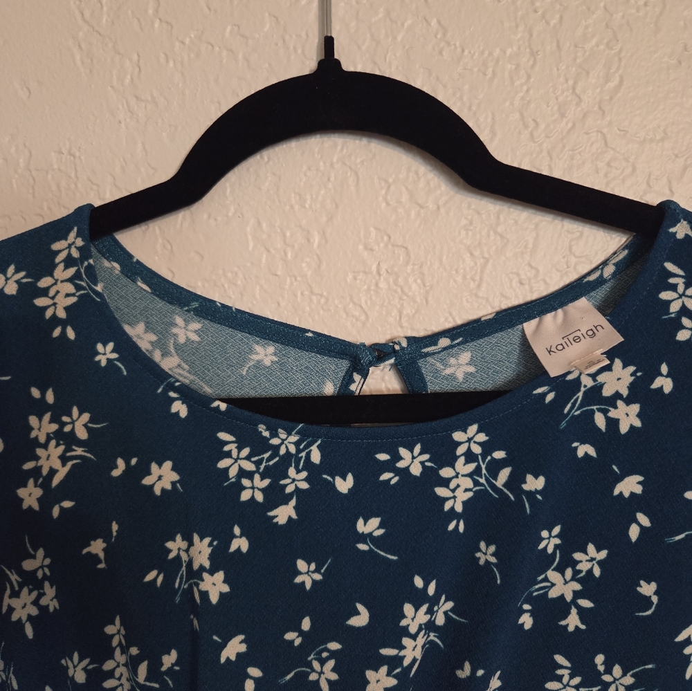Kaileigh Floral Blue Dress SzXL - Picture 10 of 11